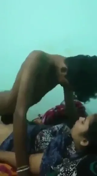 আপন ভাই বোনের ভিডিও